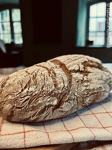 Brot aus Steinbackofen
